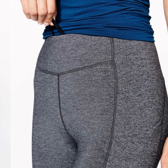 Lululemon Speed Up Crop (21") Heathered Black size 6 - Picture 5 of 13